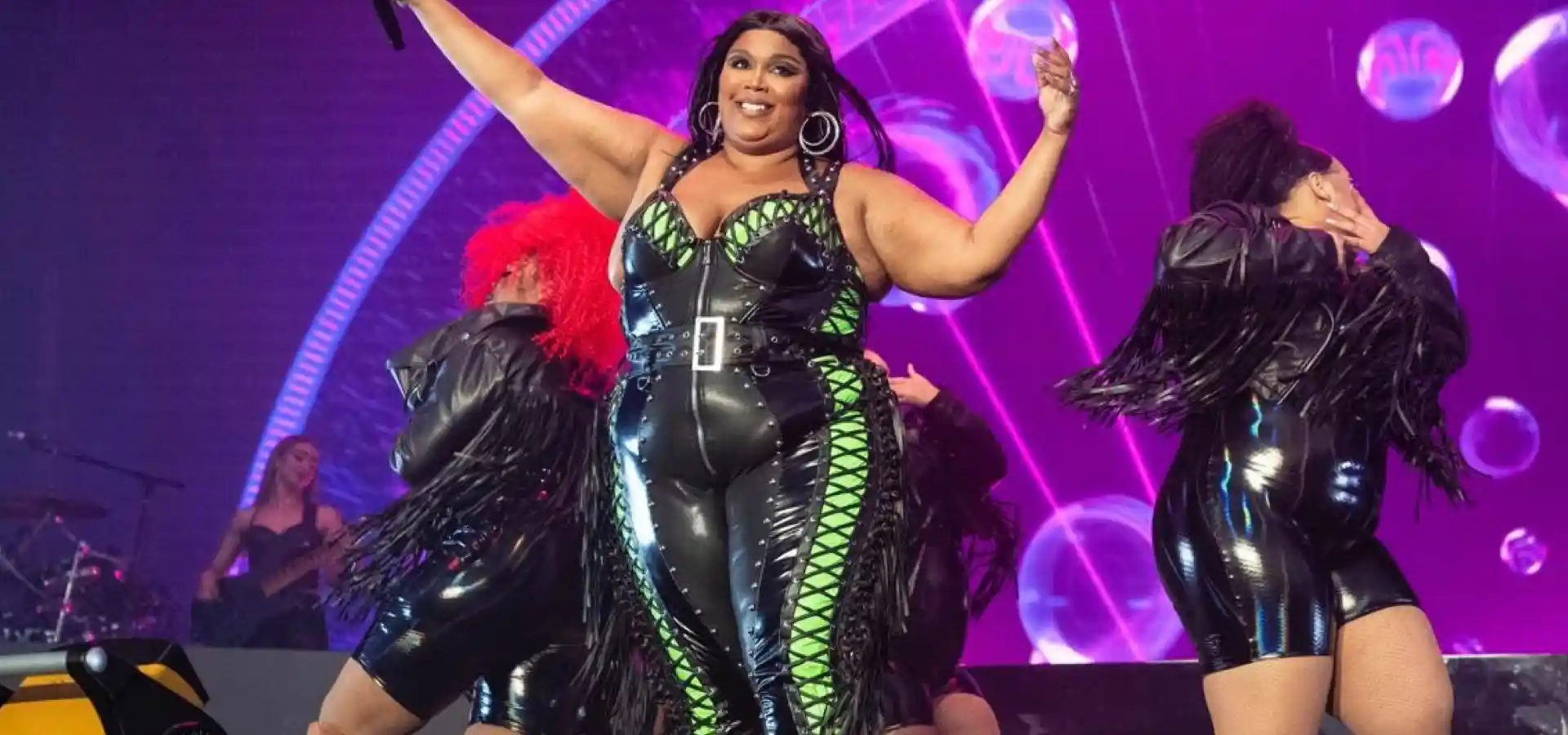 Former Tour Dancers Accuse Lizzo of Hostile Work Environment and Sexual Harassment in Troubling Legal Battle webs