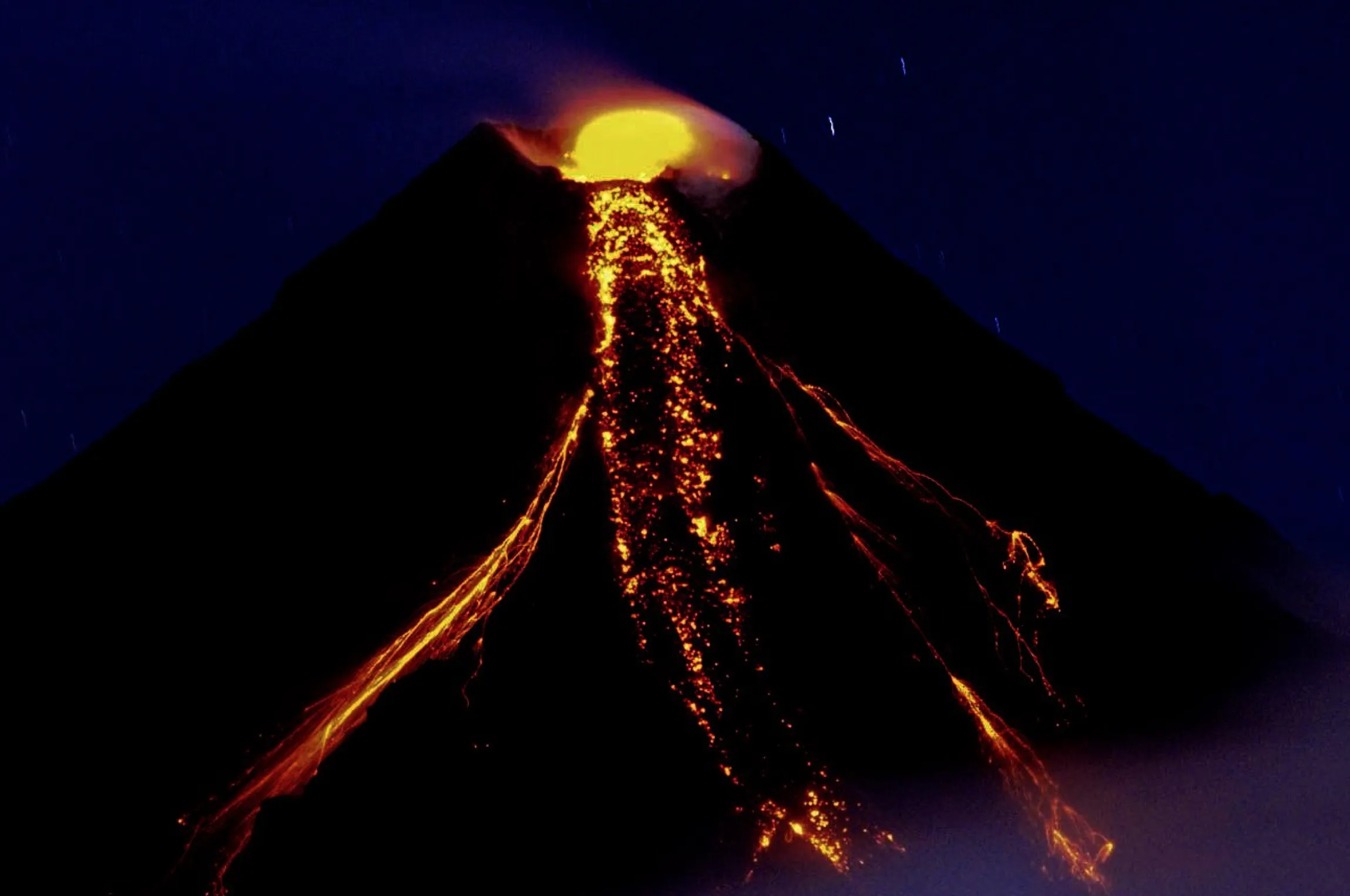 Mayon Volcano Erupts Philippines on High Alert